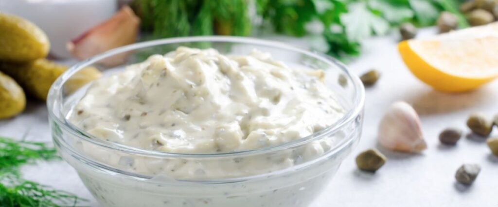 5 Salsas para Bocadillos que Harán Explotar tus Papilas Gustativas 4 salsa tártara española casera